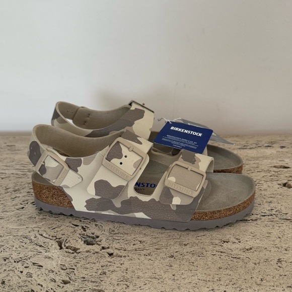 Birkenstock Milano Soft Footbed Birko-Flor Sandals. MSRP $120 - Picture 6 of 17